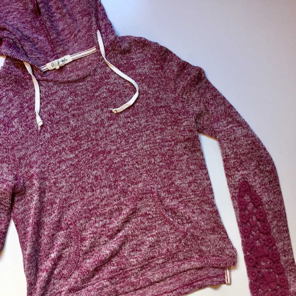 Aeropostale Light Sweater. SOLD